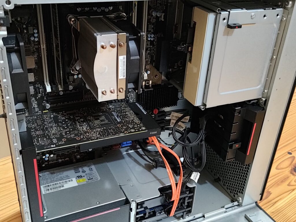 lenovo thinkstation p520内部