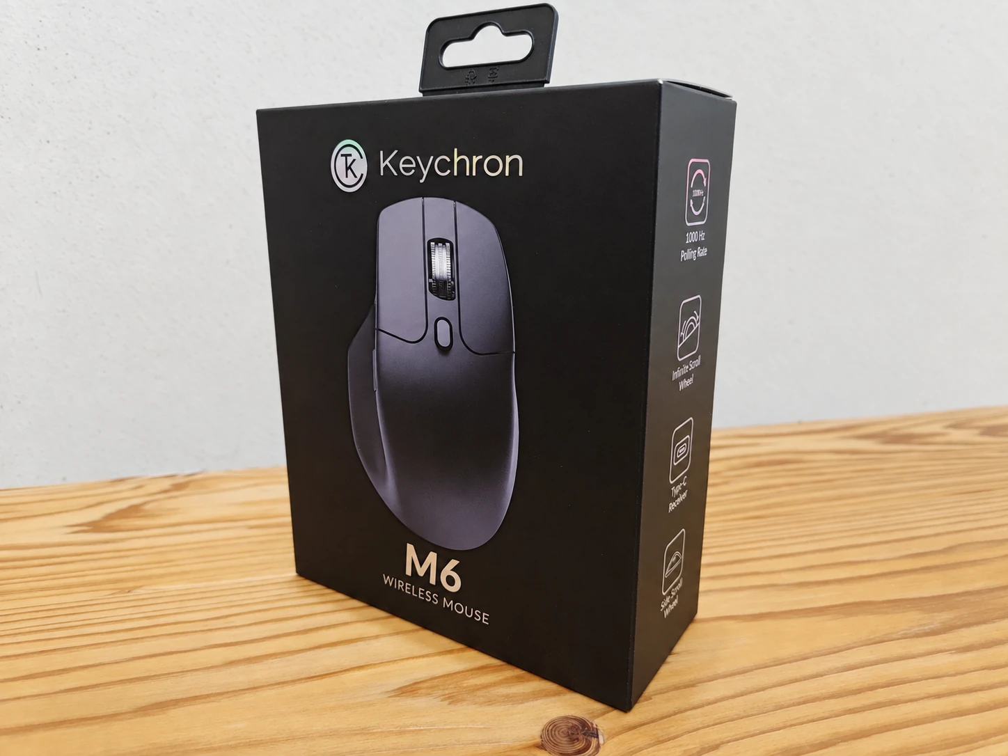Keychron M6の外箱パッケージ